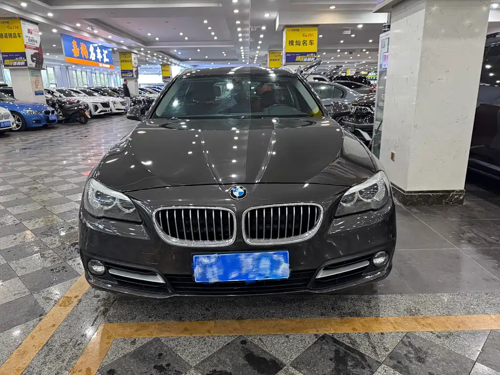 BMW 5 Series 2015 — фото 2