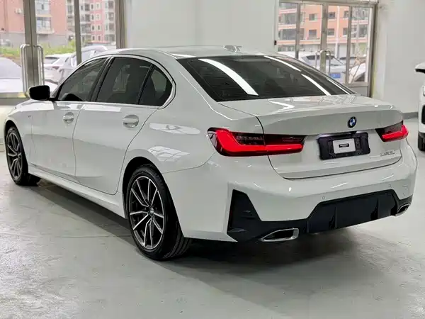 BMW 3 Series 2023