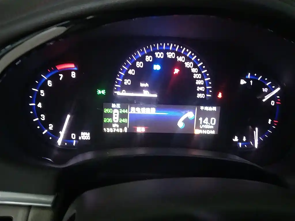 Cadillac XTS 2014 — фото 12