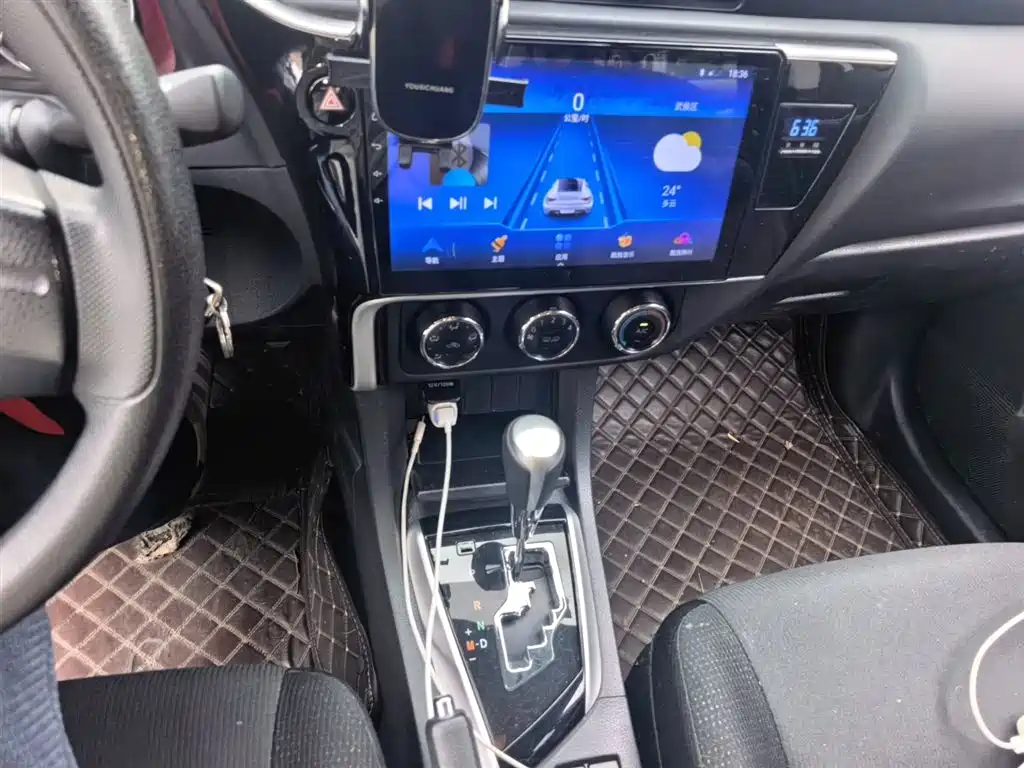 Toyota Corolla 2017 — фото 14
