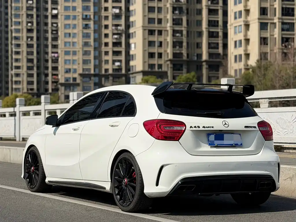 Mercedes-Benz A-Class AMG 2015 — фото 9