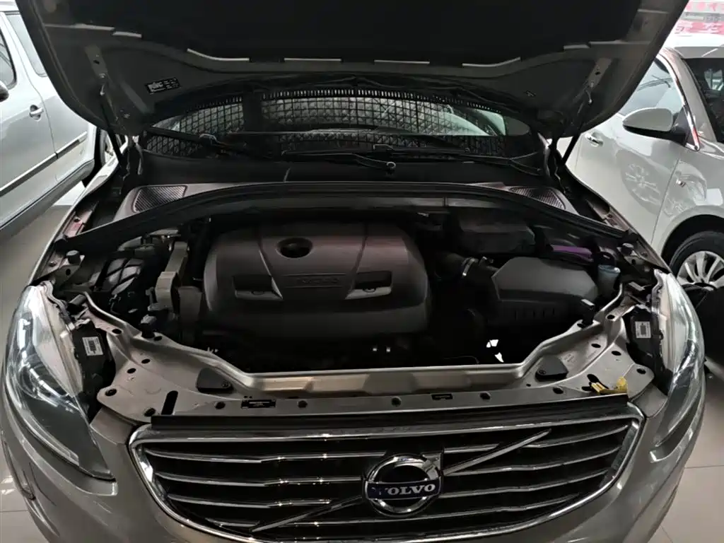 Volvo XC60 2015 — фото 20