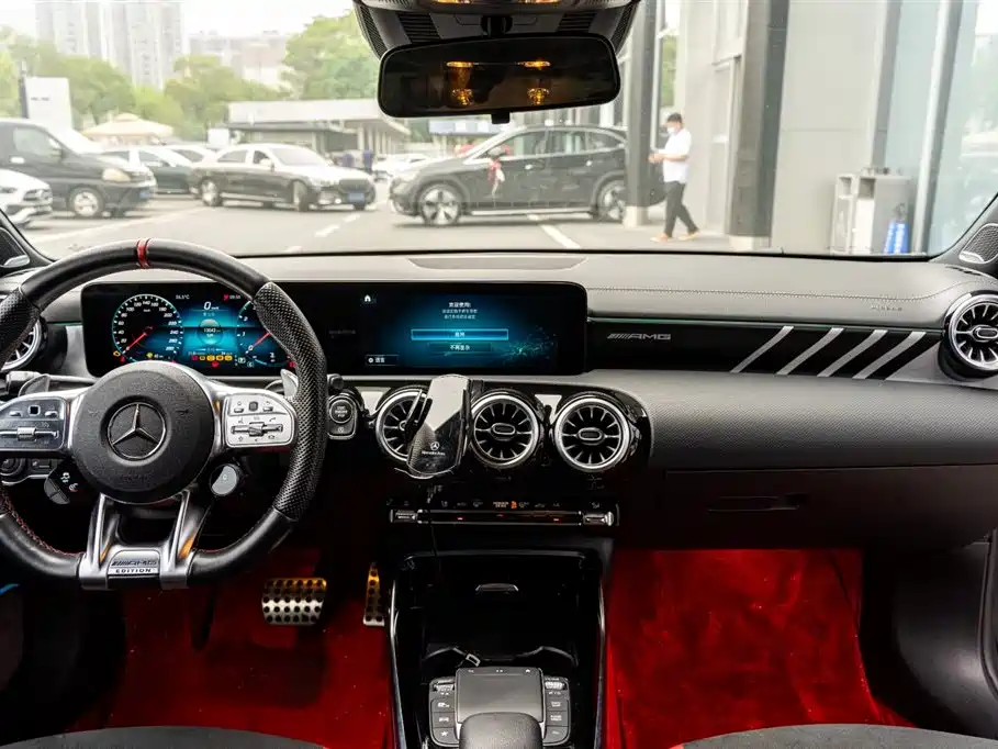Mercedes-Benz A-Class AMG 2022 — фото 16