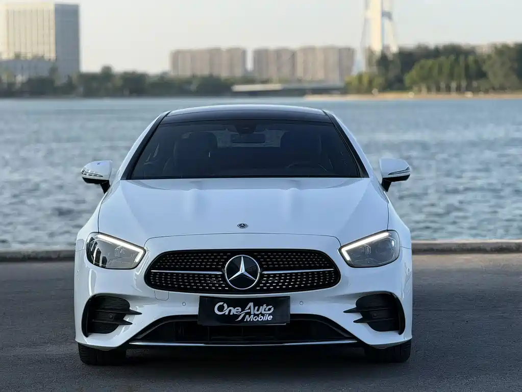Mercedes-Benz E-Class 2023