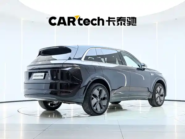 Li Auto L7 2025