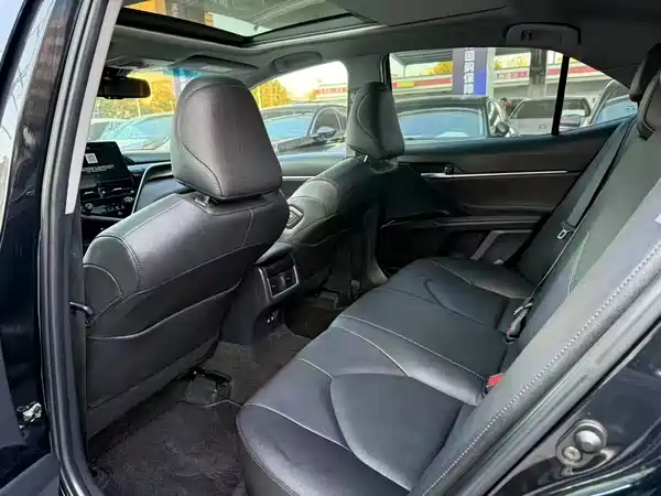 Toyota Camry 2021