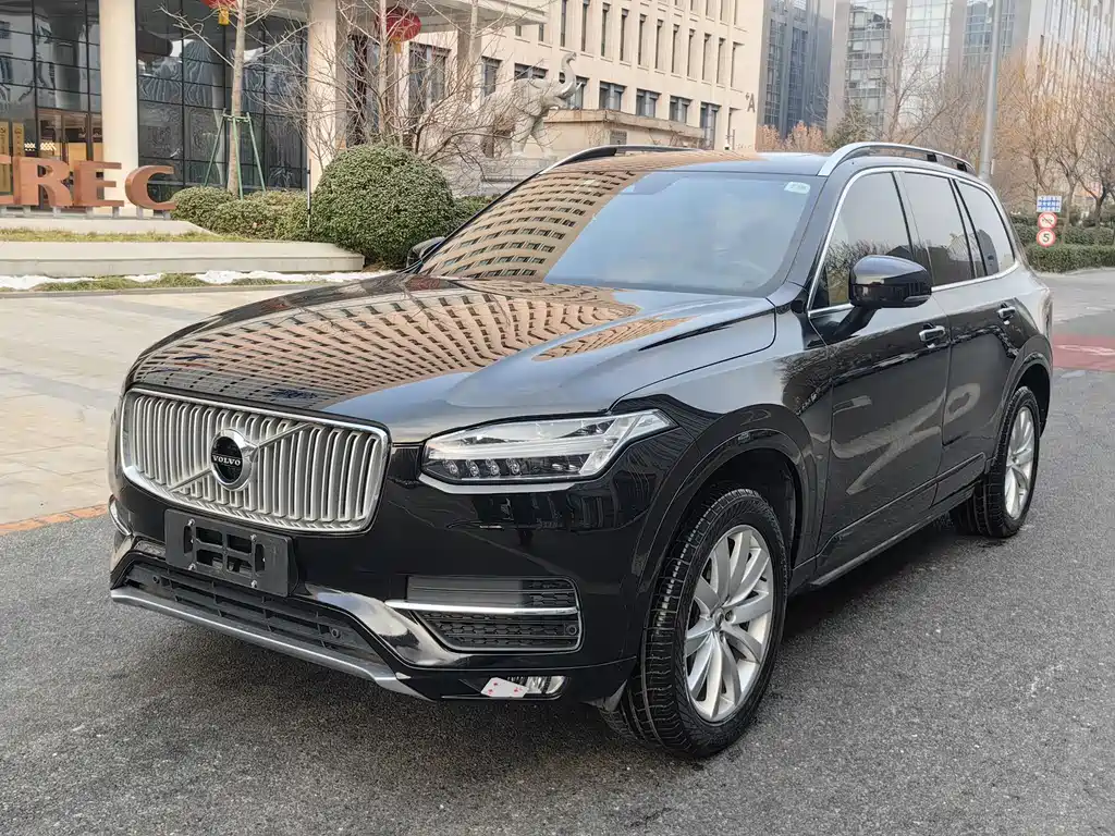 Volvo XC90 2018 — фото 2