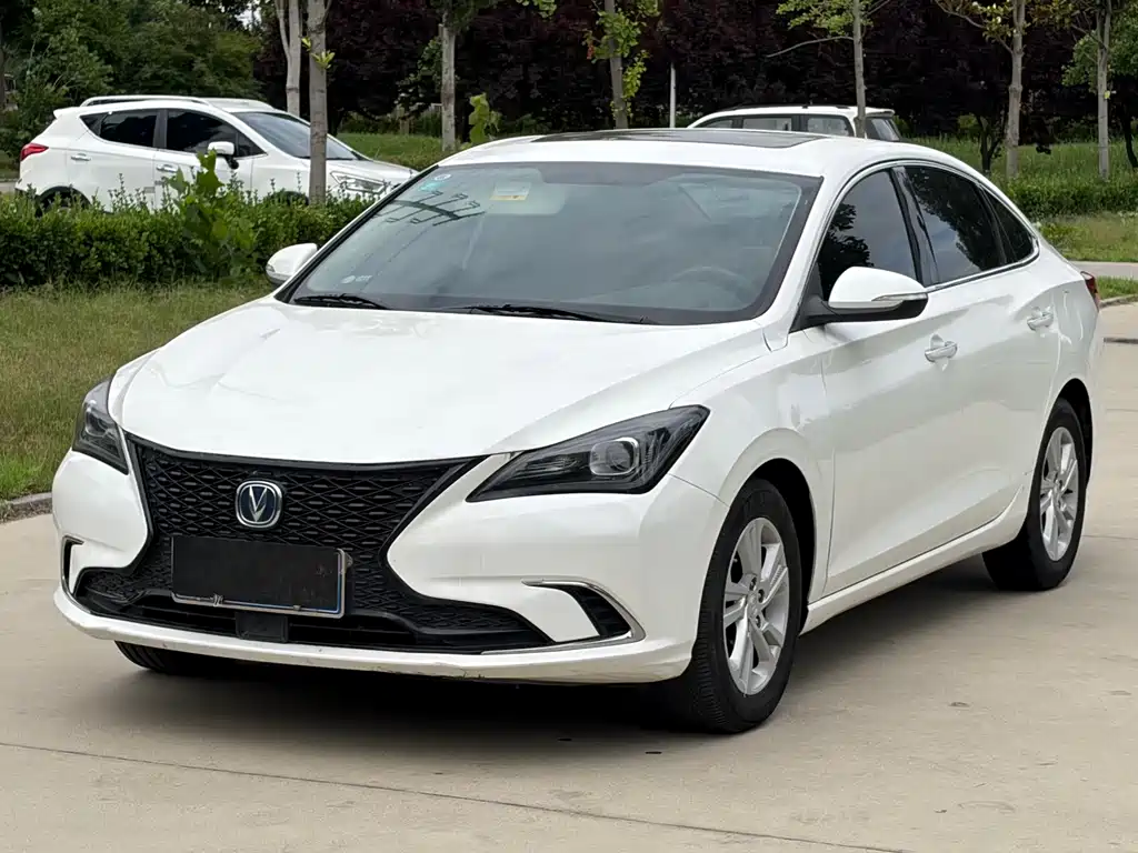 Changan Eado 2019 — фото 1
