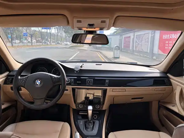 BMW 3 Series 2012