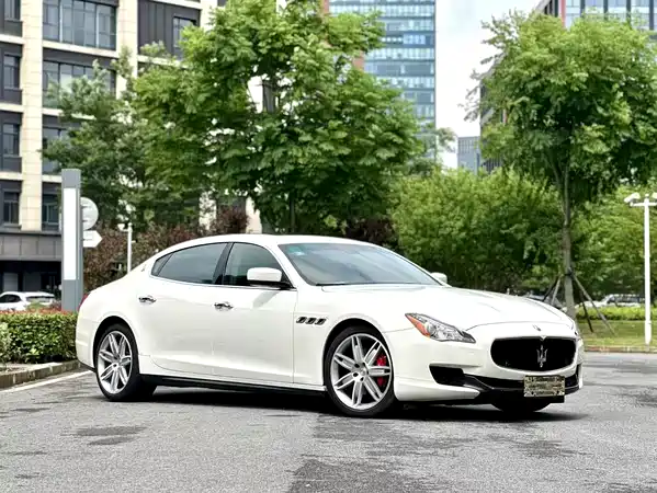 Maserati Quattroporte 2015