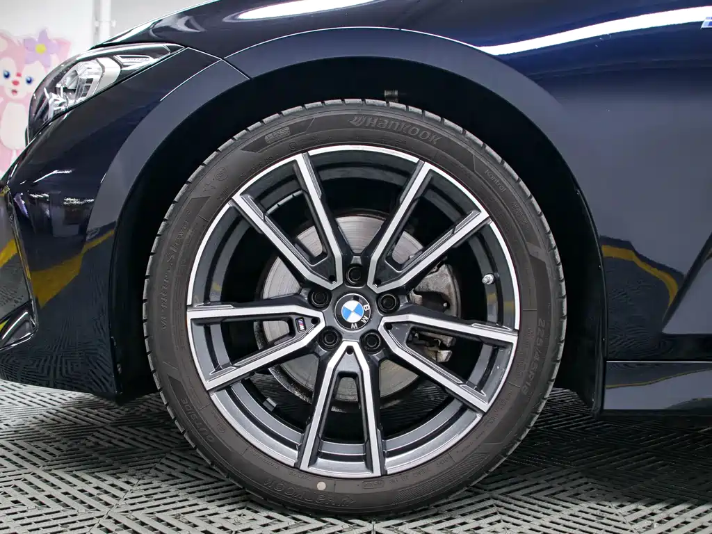 BMW 3 Series 2023 — фото 18