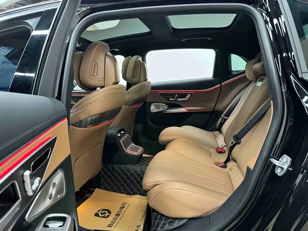 Mercedes-Benz E-Class 2025 — фото 19
