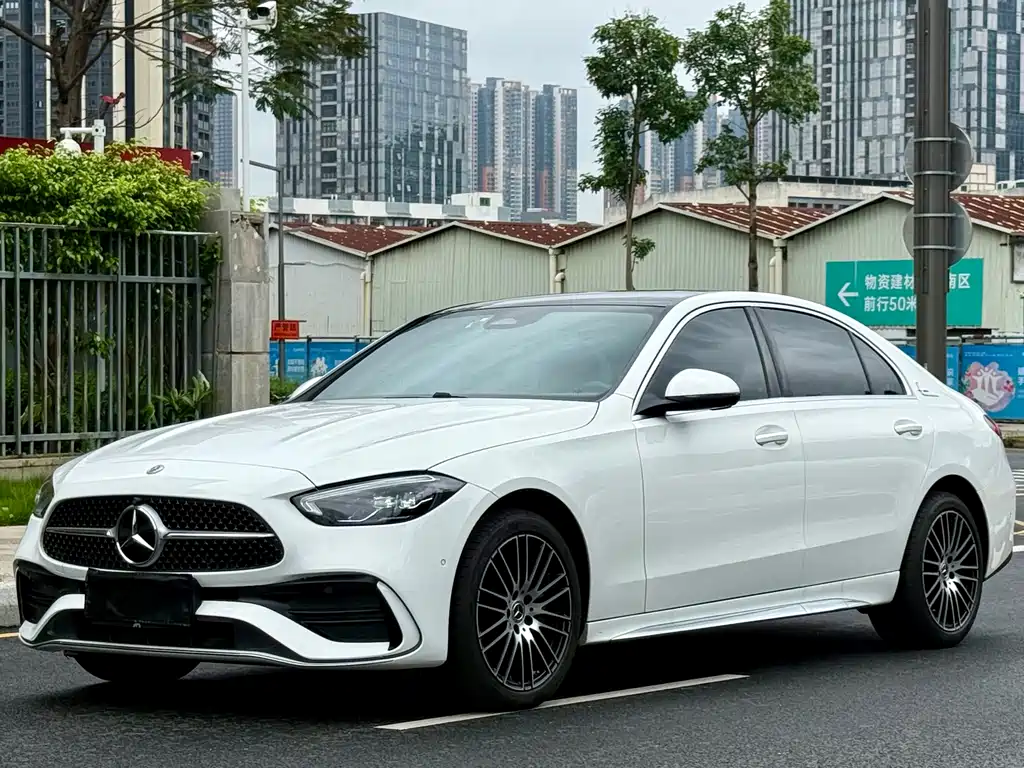 Mercedes-Benz C-Class 2025 — фото 3