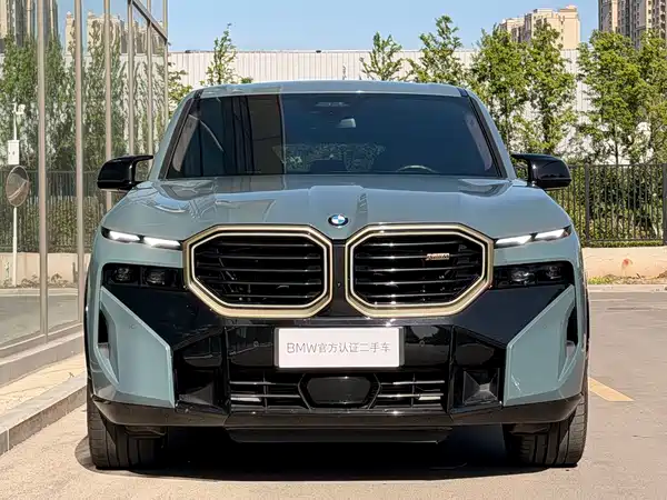 BMW XM 2023