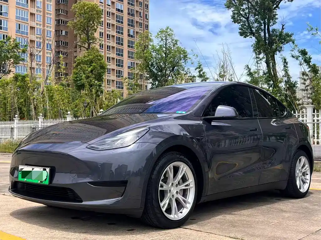 Tesla Model Y 2022 — фото 1