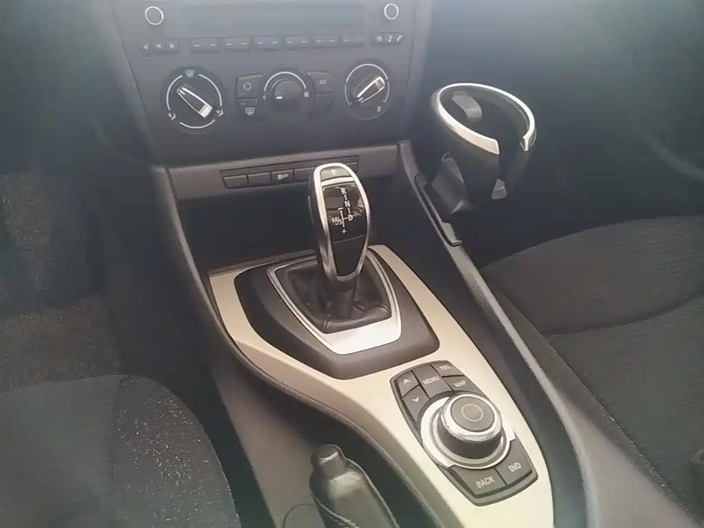 BMW X1 2014 — фото 14