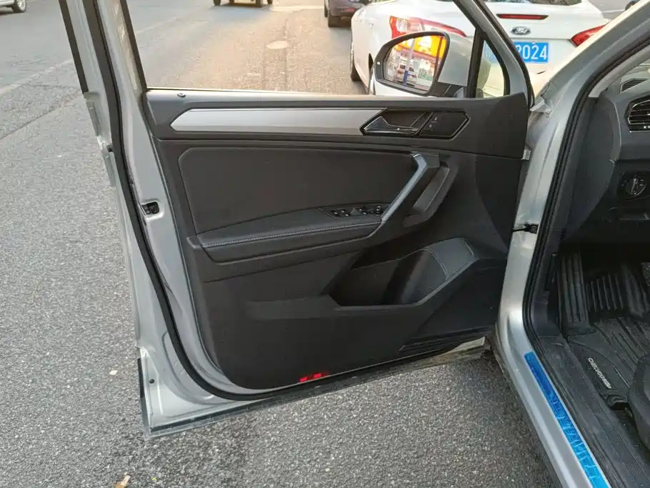 Volkswagen Tiguan L 2021