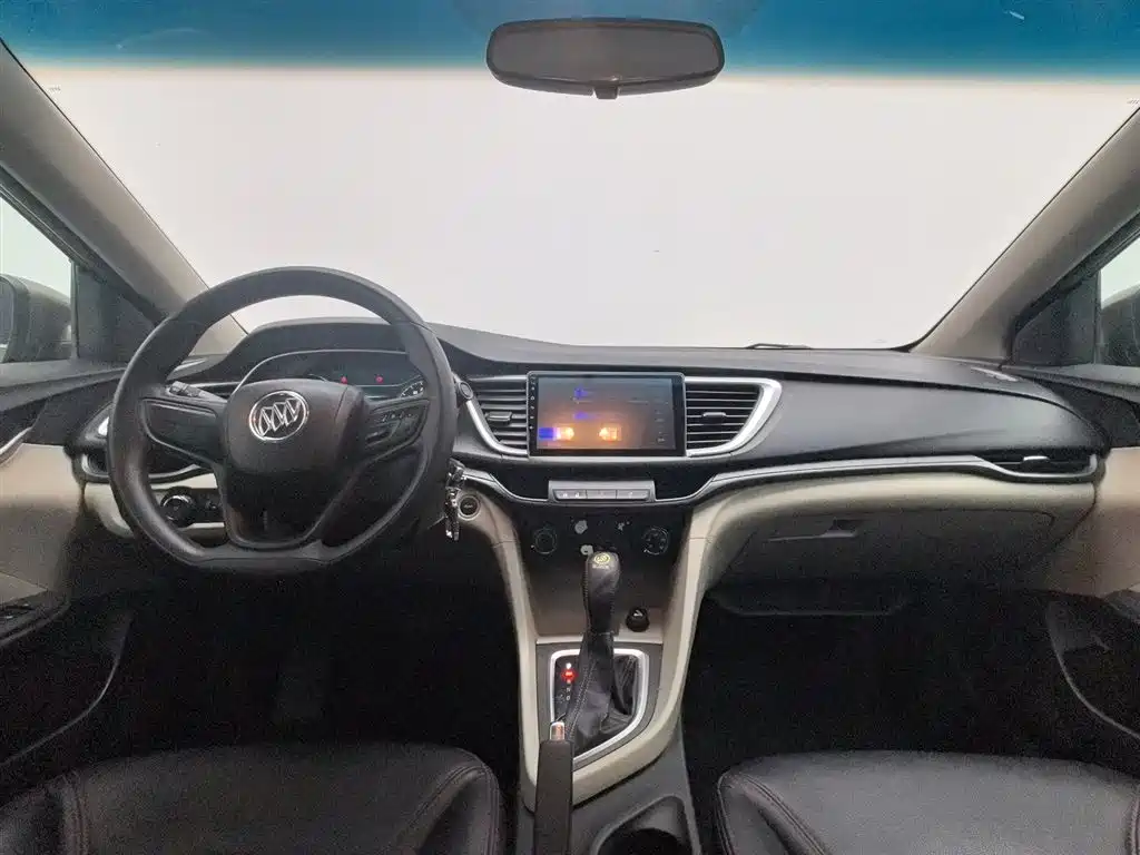 Buick Excelle 2015 — фото 5