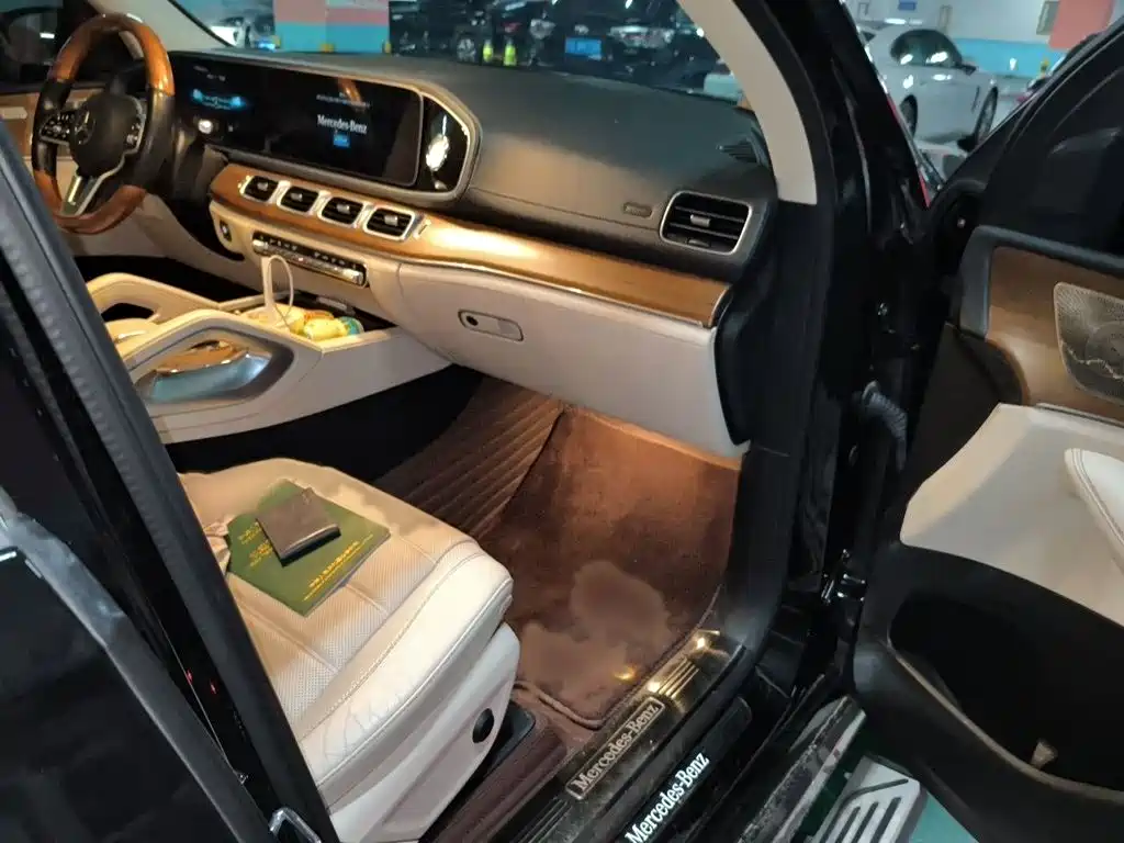Mercedes-Benz GLS 2021 — фото 20