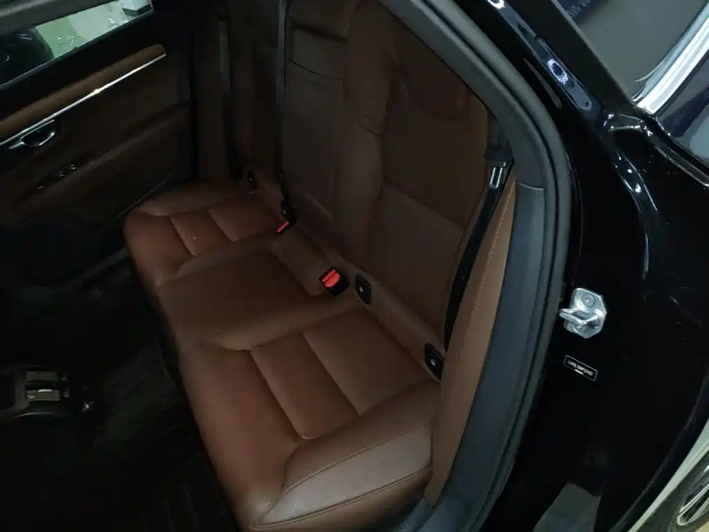 Volvo S90 2021 — фото 17