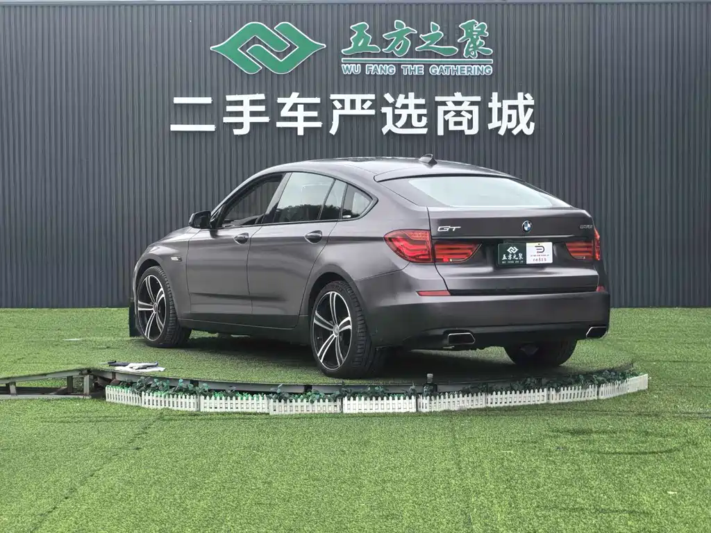 BMW 5 Series GT 2010 — фото 16