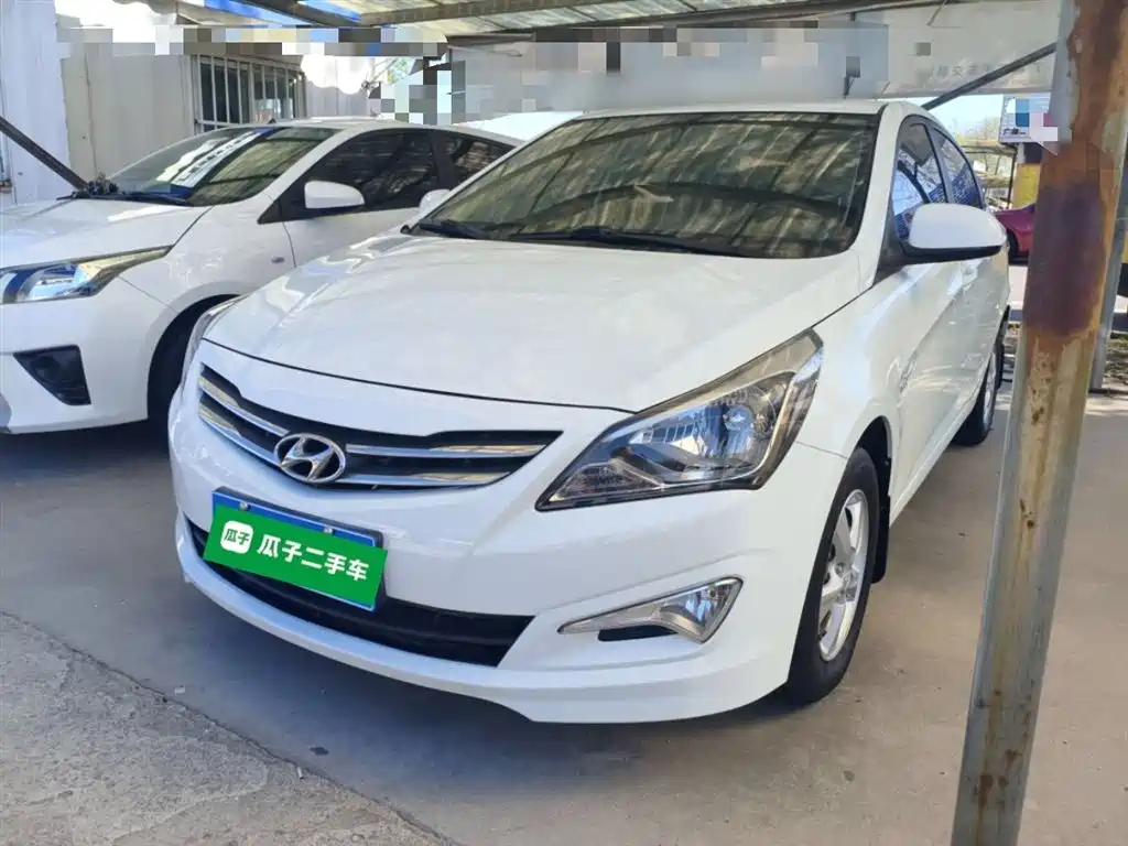 Hyundai Verna 2016 — фото 1