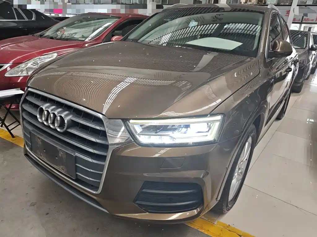 Audi Q3 2017 — фото 1