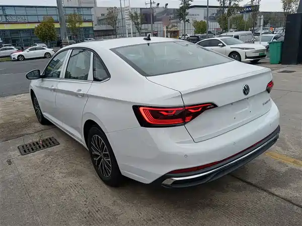 Volkswagen Sagitar 2025