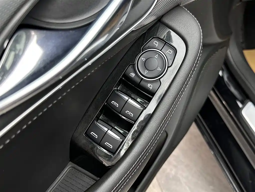 Cadillac CT5 2021 — фото 17