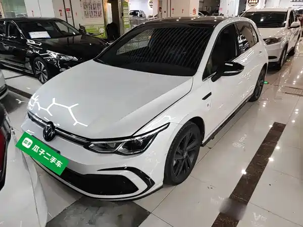 Volkswagen Golf 2023