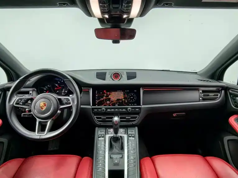 Porsche Macan 2021 — фото 10