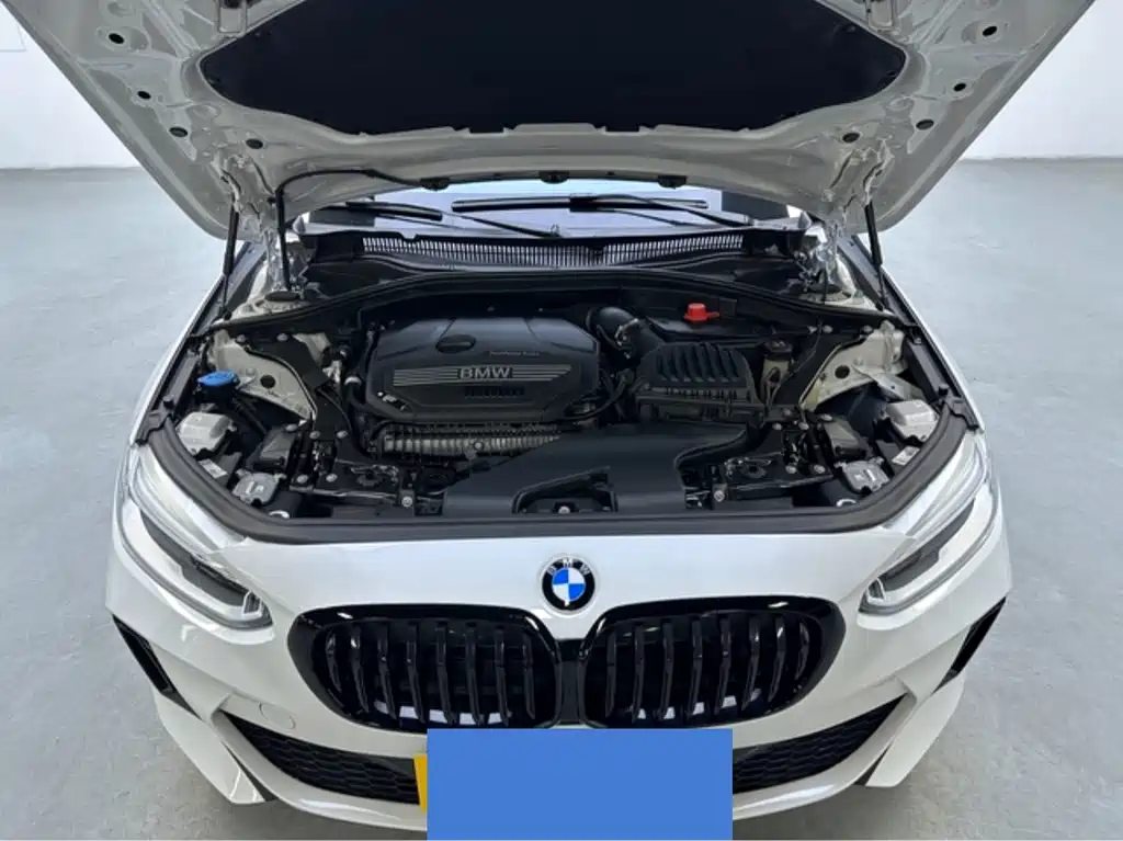 BMW 1 Series 2023 — фото 14