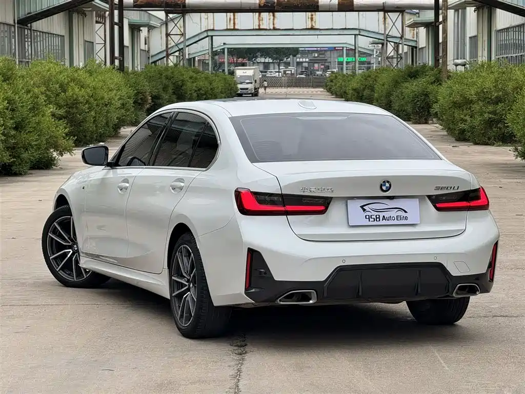 BMW 3 Series 2023 — фото 10