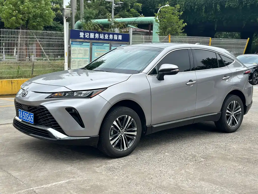 Toyota Venza 2023