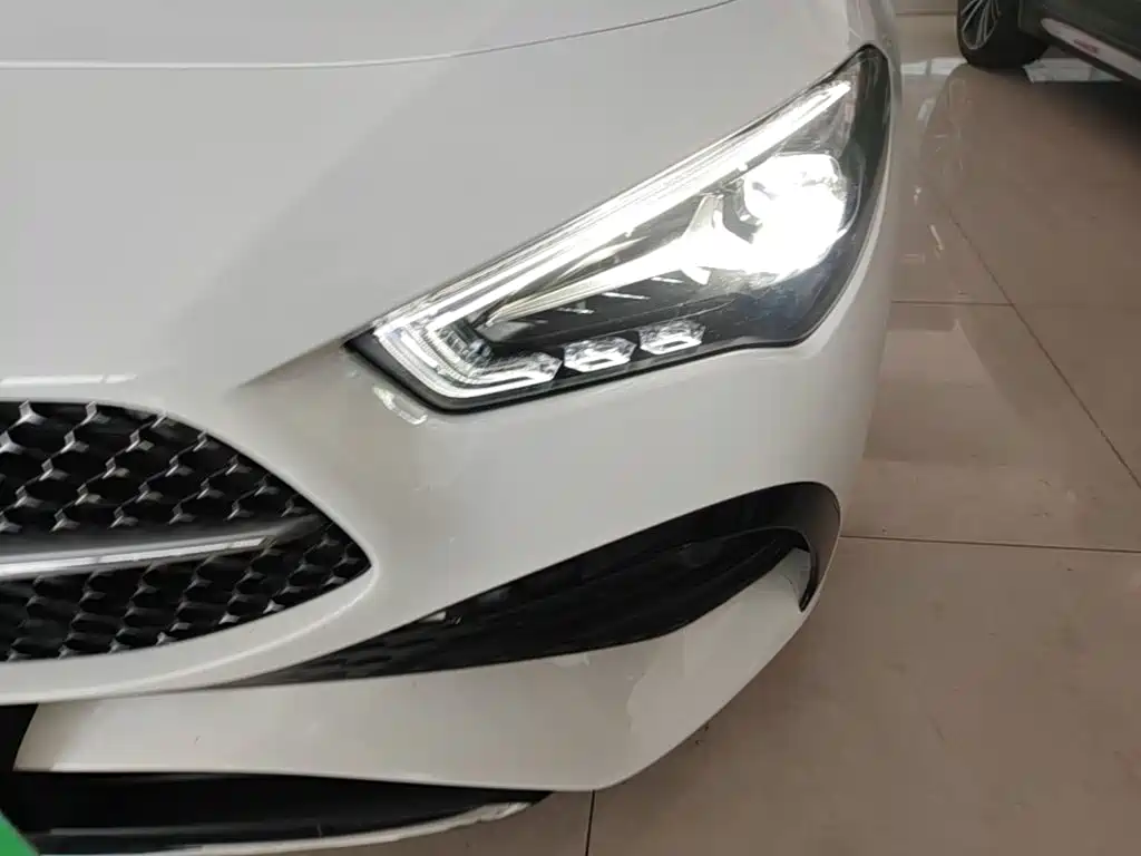 Mercedes-Benz CLA 2025 — фото 24