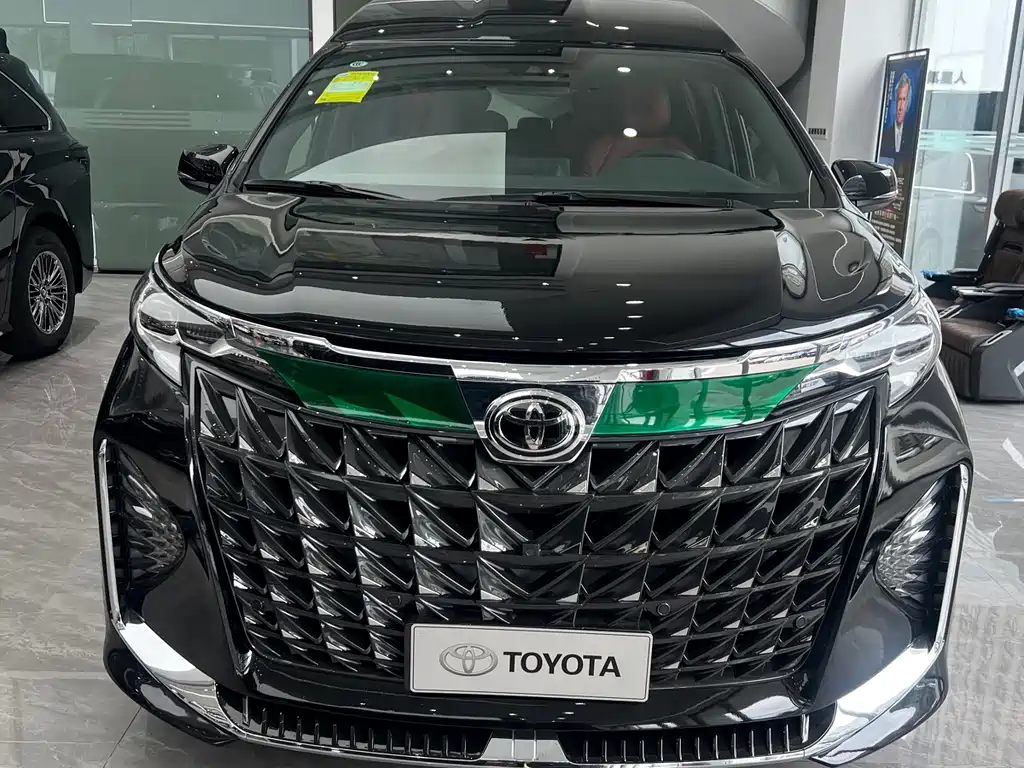 Toyota Sienna — фото 2