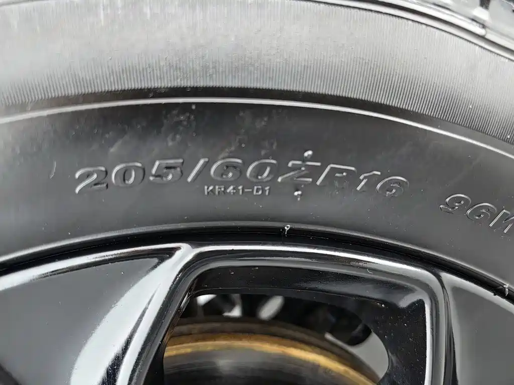 Ford EcoSport 2016 — фото 24