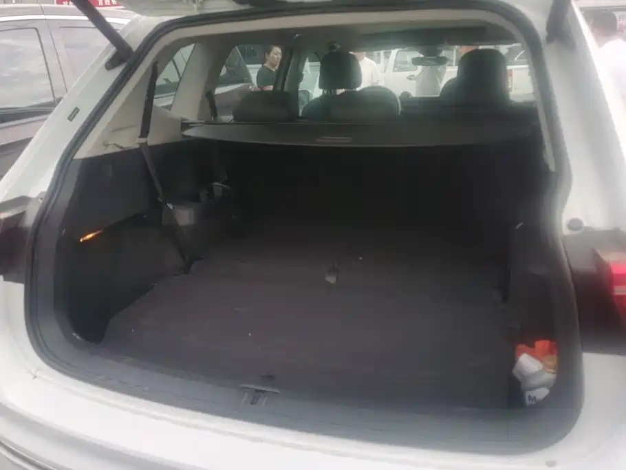 Volkswagen Tiguan L 2023