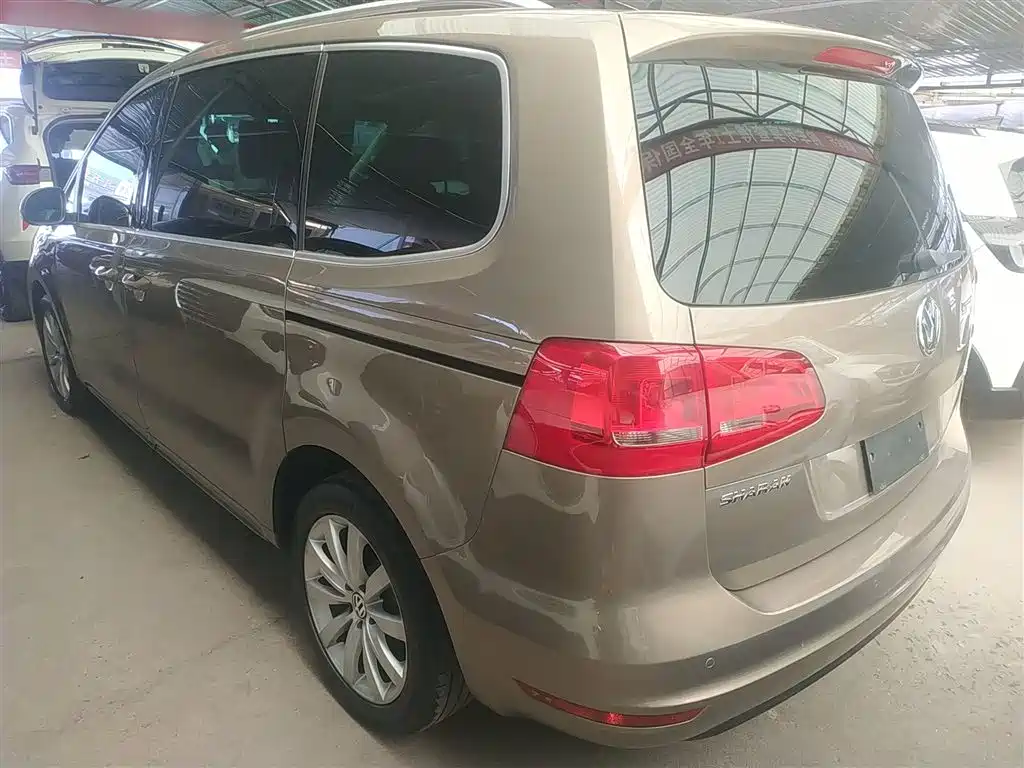 Volkswagen Sharan 2015 — фото 5