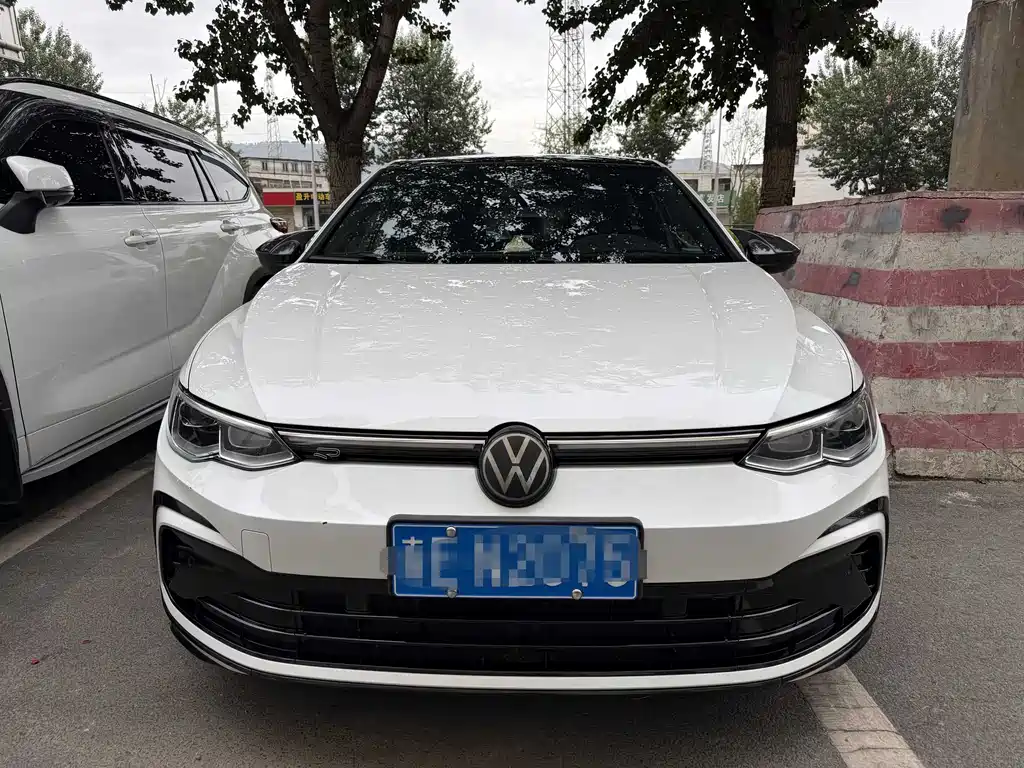 Volkswagen Golf 2023