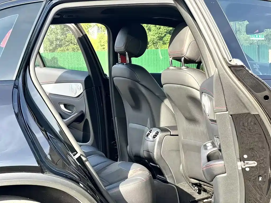 Mercedes-Benz GLC AMG 2018 — фото 10