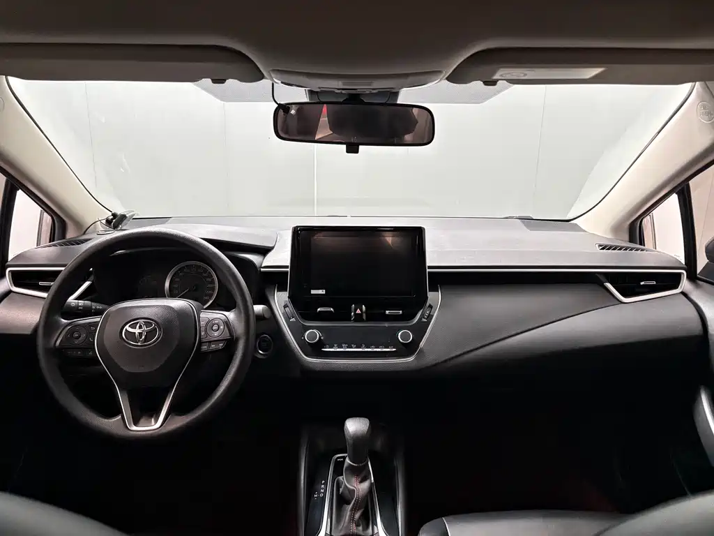 Toyota Corolla 2022 — фото 11