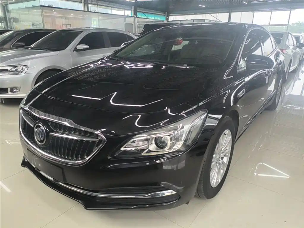 Buick LaCrosse 2016 — фото 1