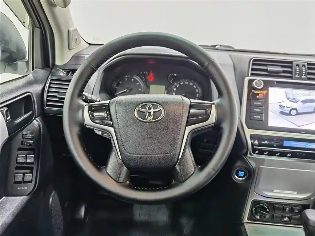 Toyota Prado 2020 — фото 11