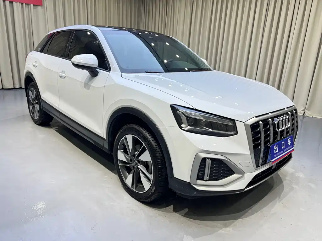 Audi Q2L 2022 — фото 3