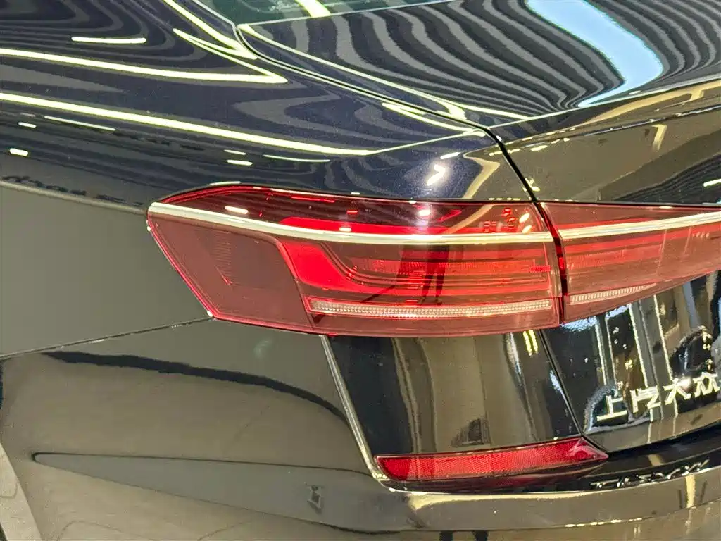 Volkswagen Passat 2025 — фото 10