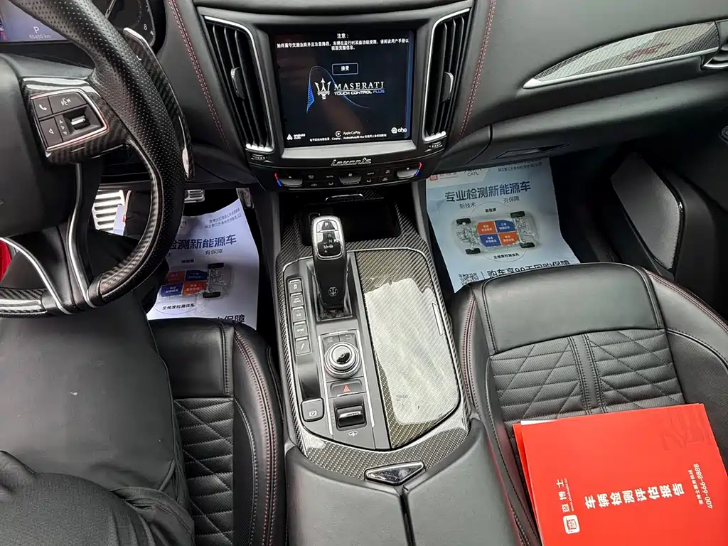 Maserati Levante 2019 — фото 24
