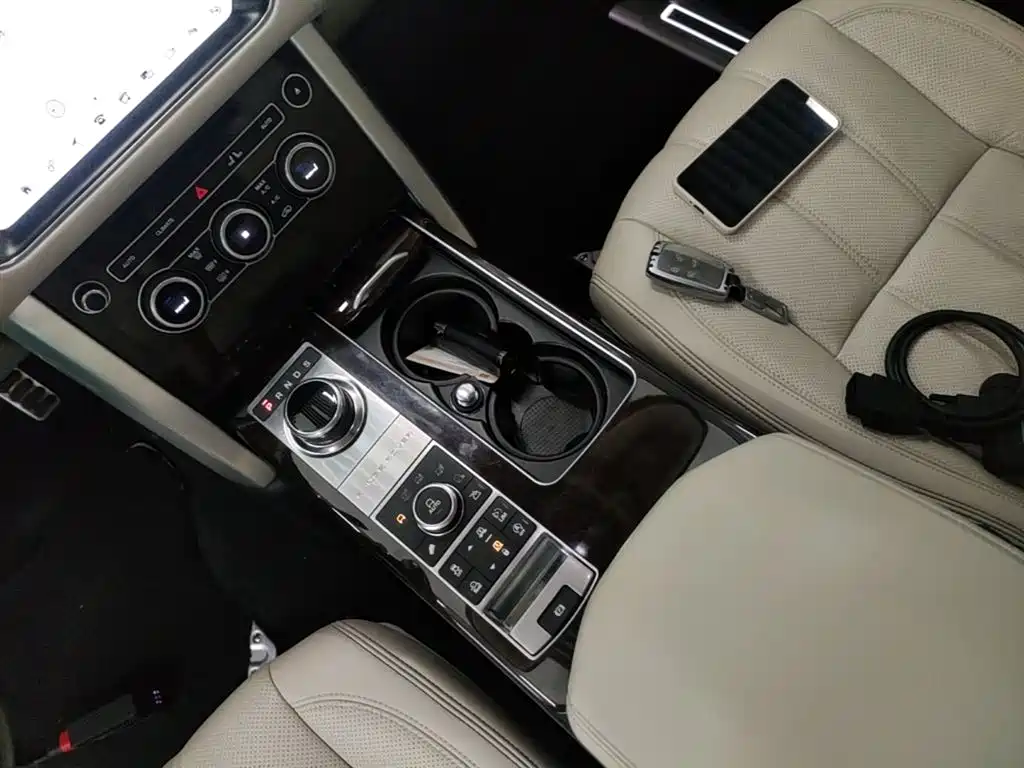 Land Rover Range Rover 2017 — фото 14