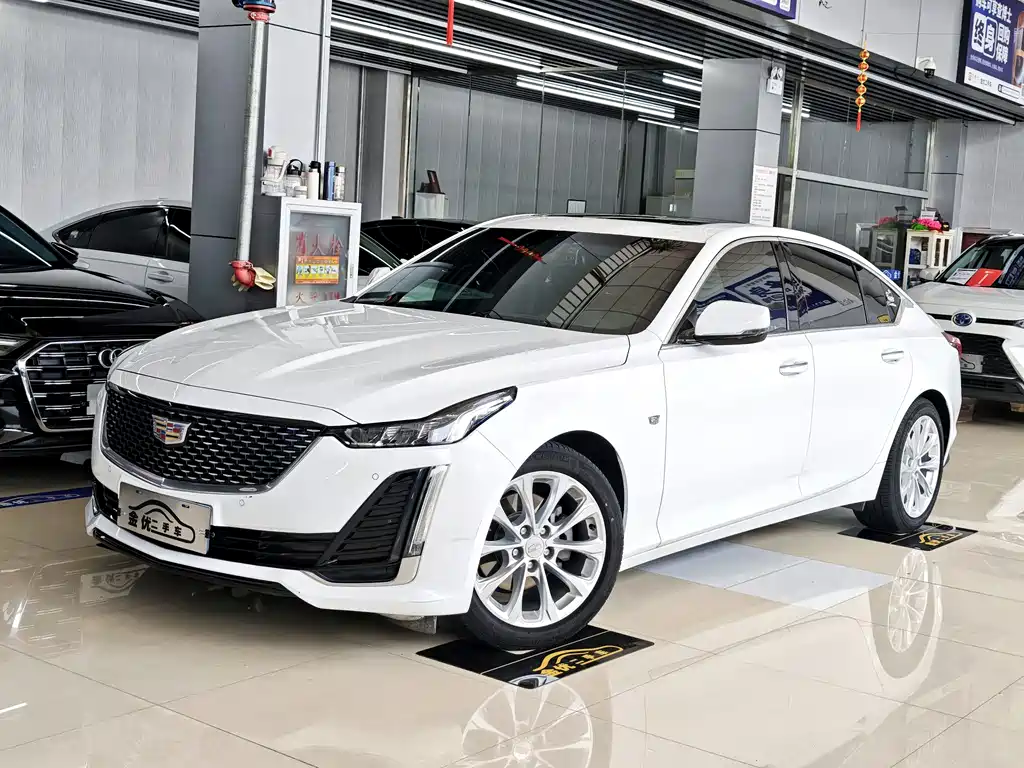Cadillac CT5 2020 — фото 1