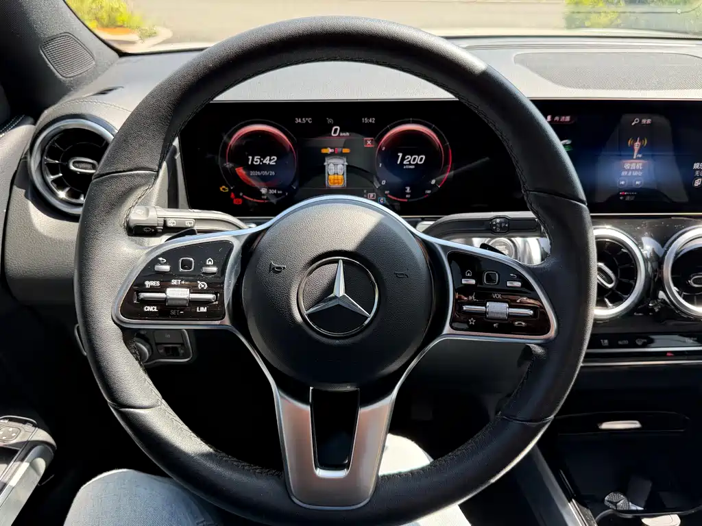 Mercedes-Benz GLB 2021 — фото 15
